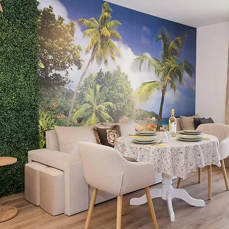 Apartament Azur Premium 1bd Flat - Pool & Parking By Flat Mаnager